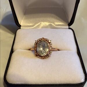 DTW 1/6ct - CTW 1.50 
Rose Gold Silver Women's Ring